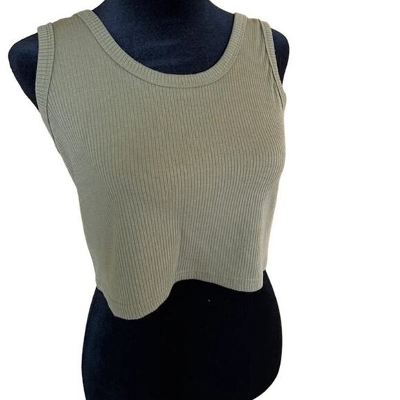 Dazy women's size S ribbed green crop tank top - Picture 1 of 7